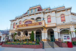 Dollywood Palace Theater