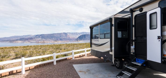 RV at Lake Mead RVing pros and cons