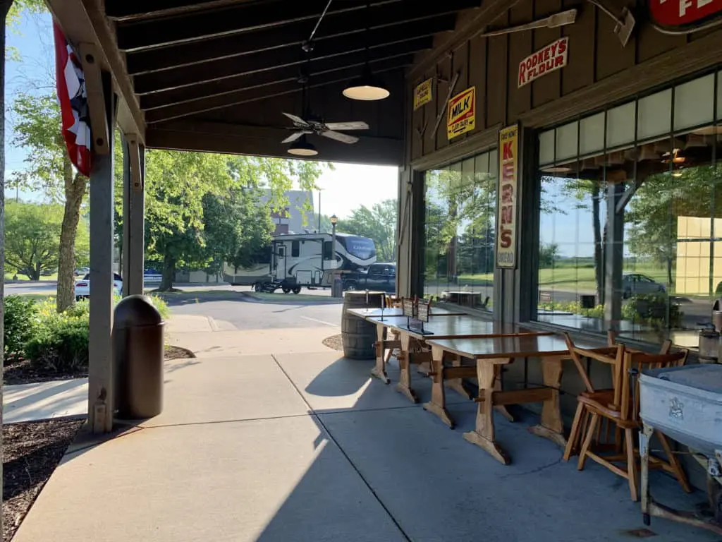 Overnighting with the RV at Cracker Barrel