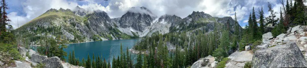 leavenworth-washington-christmas Colchuck Lake Trail in Leavenworth, Washington.