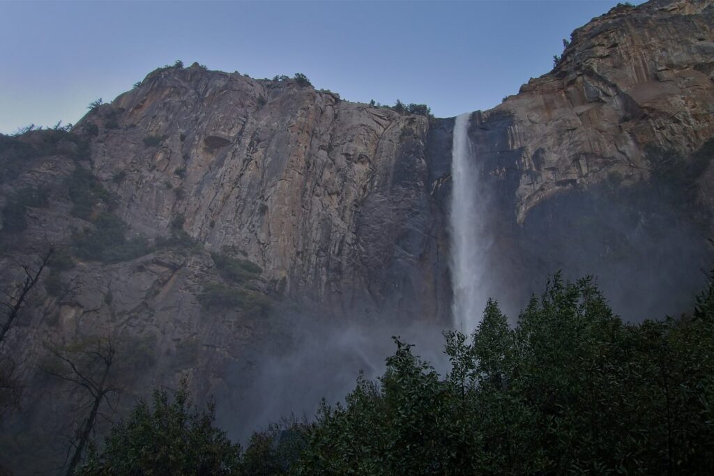 Yosemite in 2 Days Bridalveil Fall