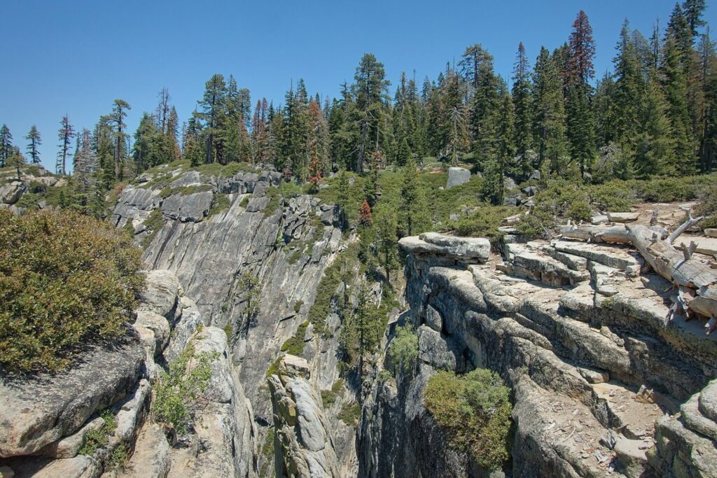 Yosemite in 2 Days Taft Point and Fissures