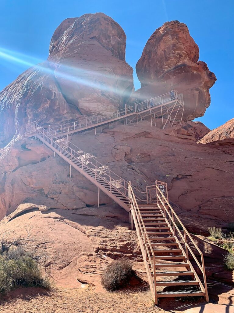 Atlatl Rock