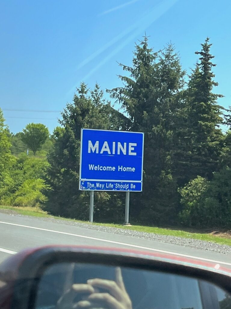 IMG 2626 Maine sign